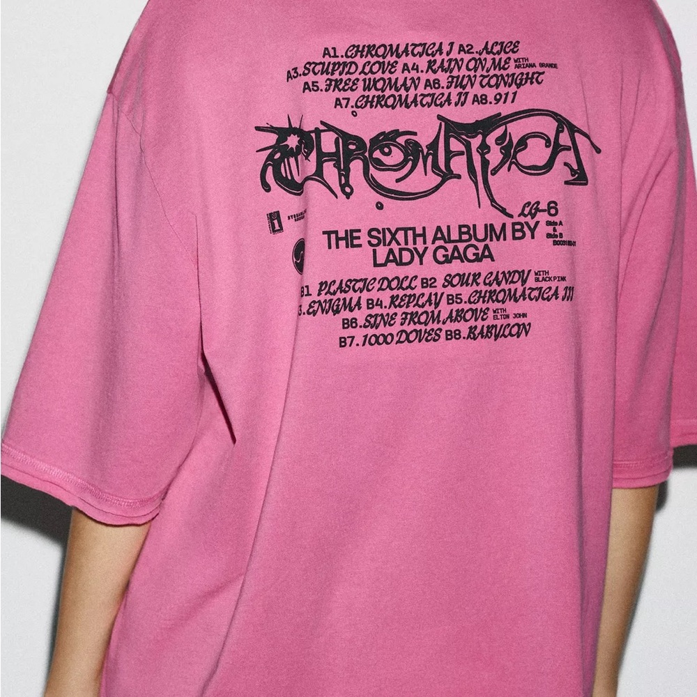 ZARA Lady Gaga Washed Effect T-Shirt - Picture 6 of 9